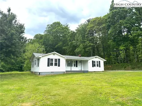 587 White Plains Rd, Roaring River, NC 28669