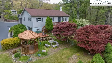 1268 N Pine Run Rd, Boone, NC 28607