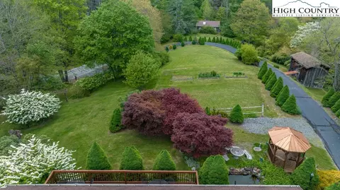 1268 N Pine Run Rd, Boone, NC 28607 photo 7
