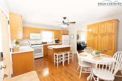 1268 N Pine Run Rd, Boone, NC 28607 photo 13