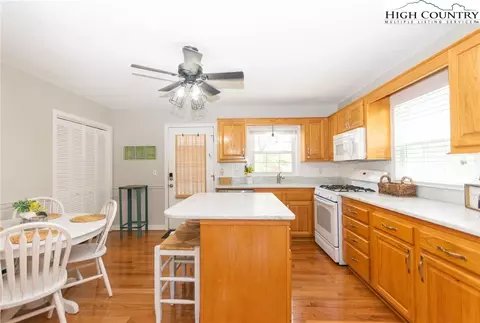 1268 N Pine Run Rd, Boone, NC 28607 photo 14
