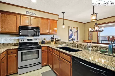 301 Pinnacle Inn Rd #2314, Beech Mountain, NC 28604 photo 8