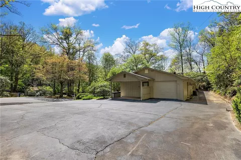 183 Laurel Dr, Boone, NC 28607 photo 9