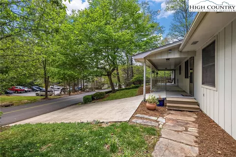 183 Laurel Dr, Boone, NC 28607 photo 4