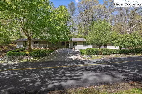 183 Laurel Dr, Boone, NC 28607 photo 2