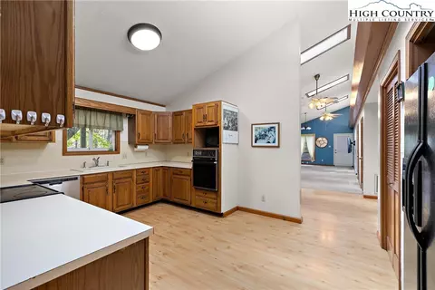 183 Laurel Dr, Boone, NC 28607 photo 29