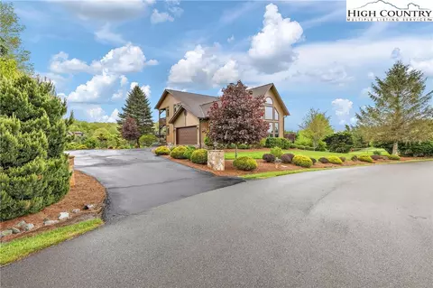 931 Scenic Dr, Vilas, NC 28692