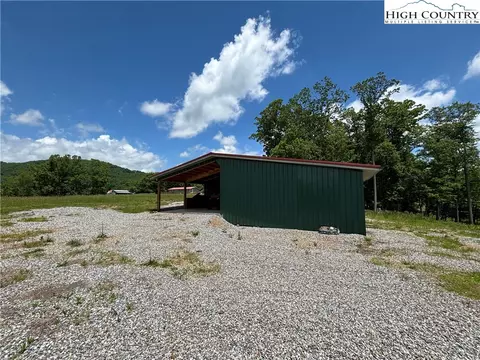 4611 Summit Rd, Purlear, NC 28665 photo 32