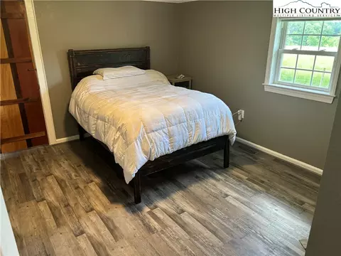 4611 Summit Rd, Purlear, NC 28665 photo 12