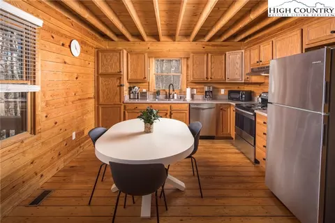 101 Red Feather Trl, Boone, NC 28607 photo 4