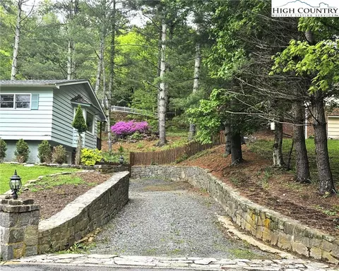 139 Charles St, Boone, NC 28607 photo 9