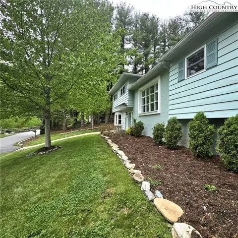 139 Charles St, Boone, NC 28607 photo 8