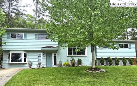 139 Charles St, Boone, NC 28607 photo 4