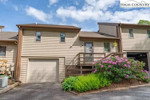 132 Juniper Dr #132, Boone, NC 28607