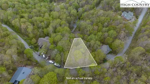 122 Wintergreen Way, Beech Mountain, NC 28604