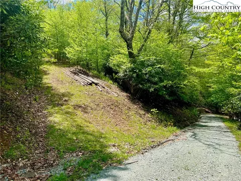 lot4 Sassyfrass Ln, Boone, NC 28607