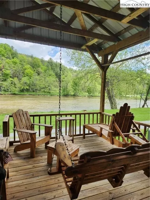 3745 New River Parkway Pkwy #15, Independence, VA 24348