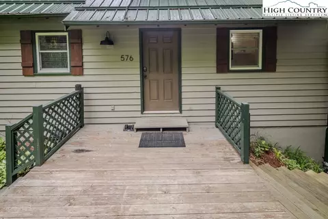 576 Harmony Ln, Boone, NC 28607 photo 3