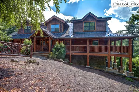 502 Cascade Run, Purlear, NC 28665 photo 2