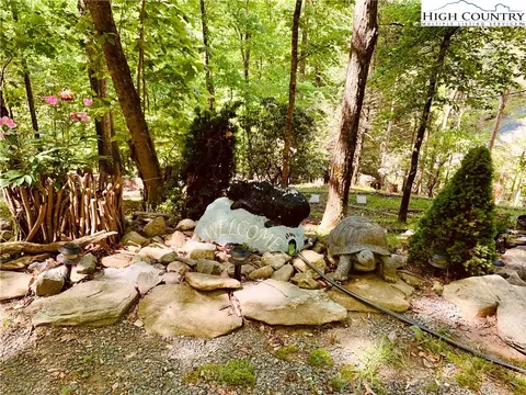 181 Quickstop Trl, Deep Gap, NC 28618 photo 33
