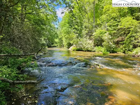 2760 Absher Rd, Traphill, NC 28685