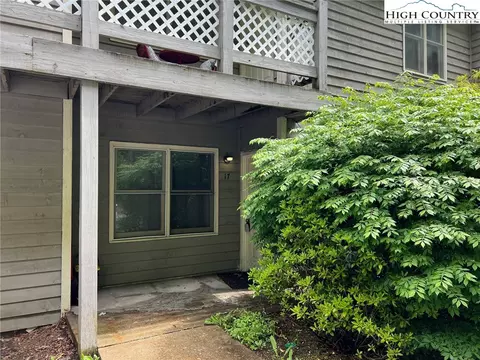 200 Pilgrims Way #17, Boone, NC 28607