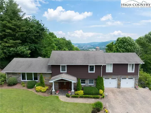 789 Stadium Dr, Boone, NC 28607 photo 1