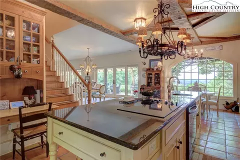 372 Longview Cir, Roaring Gap, NC 28668 photo 17