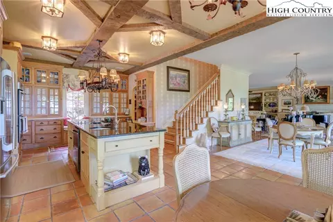 372 Longview Cir, Roaring Gap, NC 28668 photo 19