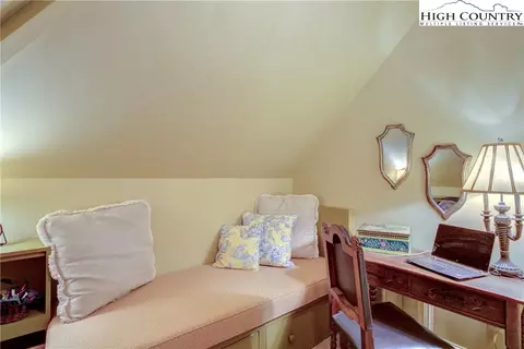 372 Longview Cir, Roaring Gap, NC 28668 photo 39