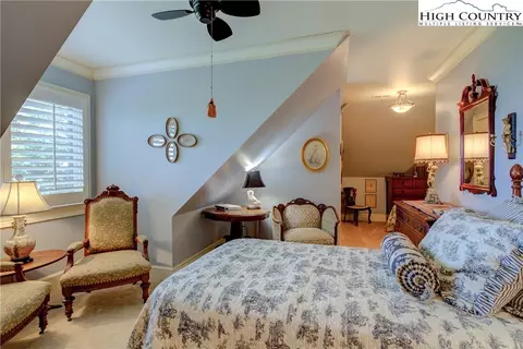 372 Longview Cir, Roaring Gap, NC 28668 photo 33
