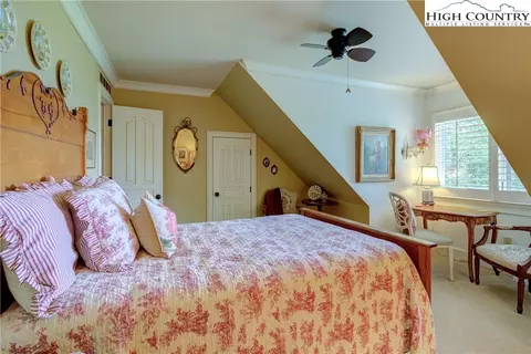 372 Longview Cir, Roaring Gap, NC 28668 photo 37