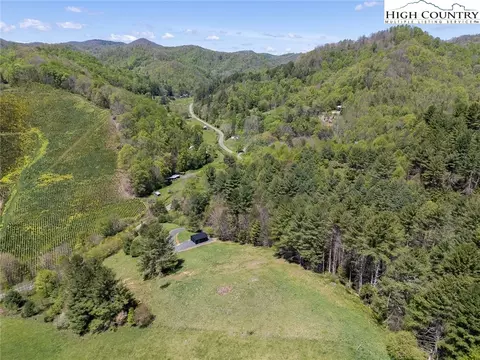 814 Roundabout Rd, Creston, NC 28615 photo 21