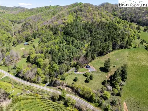 814 Roundabout Rd, Creston, NC 28615 photo 14