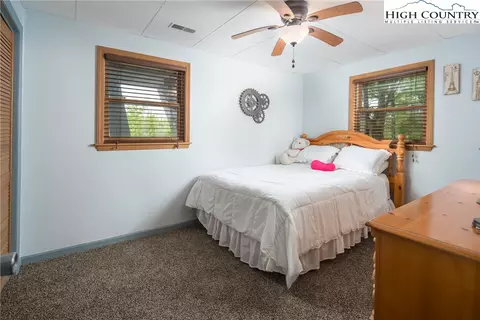 136 Village Rd, Beech Mountain, NC 28604 photo 34
