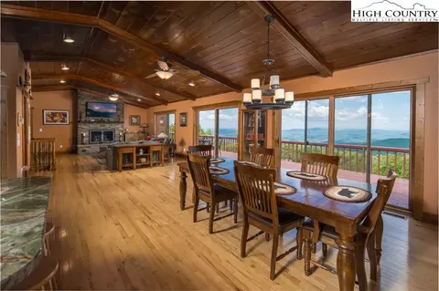 136 Village Rd, Beech Mountain, NC 28604 photo 9
