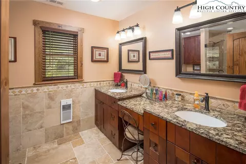 136 Village Rd, Beech Mountain, NC 28604 photo 21