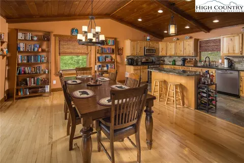 136 Village Rd, Beech Mountain, NC 28604 photo 14