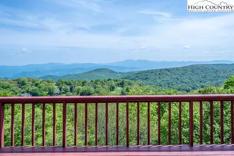 136 Village Rd, Beech Mountain, NC 28604 photo 48