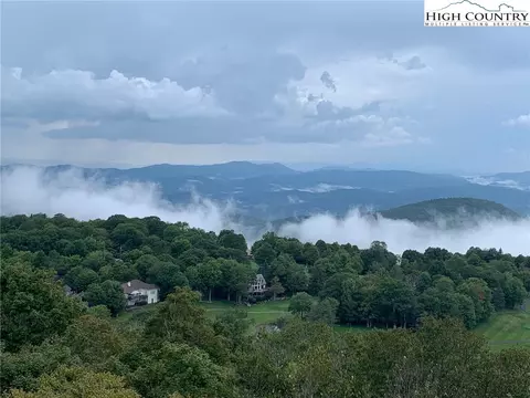 136 Village Rd, Beech Mountain, NC 28604 photo 46