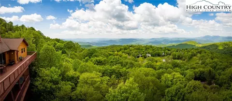 136 Village Rd, Beech Mountain, NC 28604 photo 37
