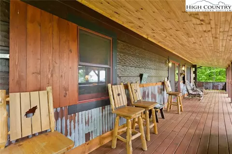 893 Buckeye Ridge Rd, Beech Mountain, NC 28604 photo 3