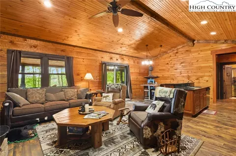 893 Buckeye Ridge Rd, Beech Mountain, NC 28604 photo 6
