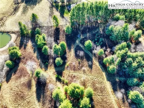 6 Amberidge Drive, Jefferson, NC 28640