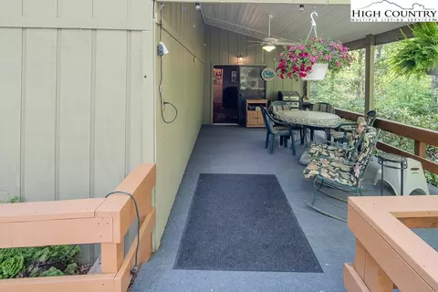138 Park Loop, Newland, NC 28657 photo 5