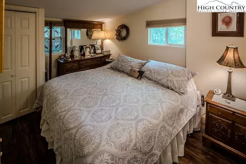 138 Park Loop, Newland, NC 28657 photo 19