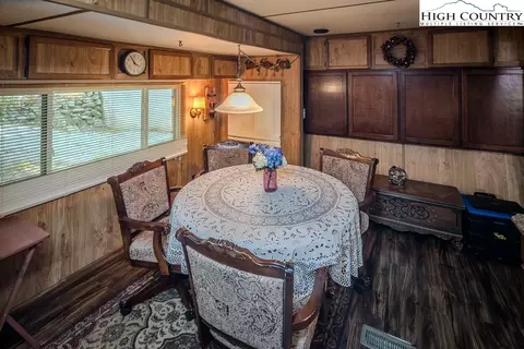 138 Park Loop, Newland, NC 28657 photo 14