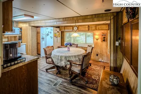138 Park Loop, Newland, NC 28657 photo 12