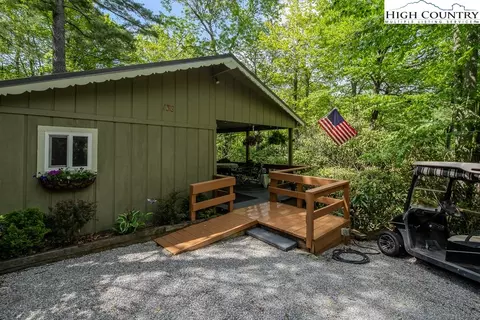 138 Park Loop, Newland, NC 28657
