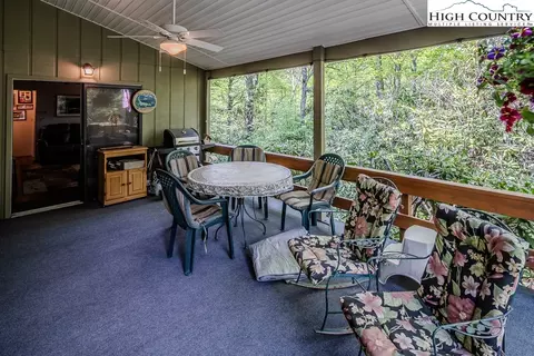138 Park Loop, Newland, NC 28657 photo 6